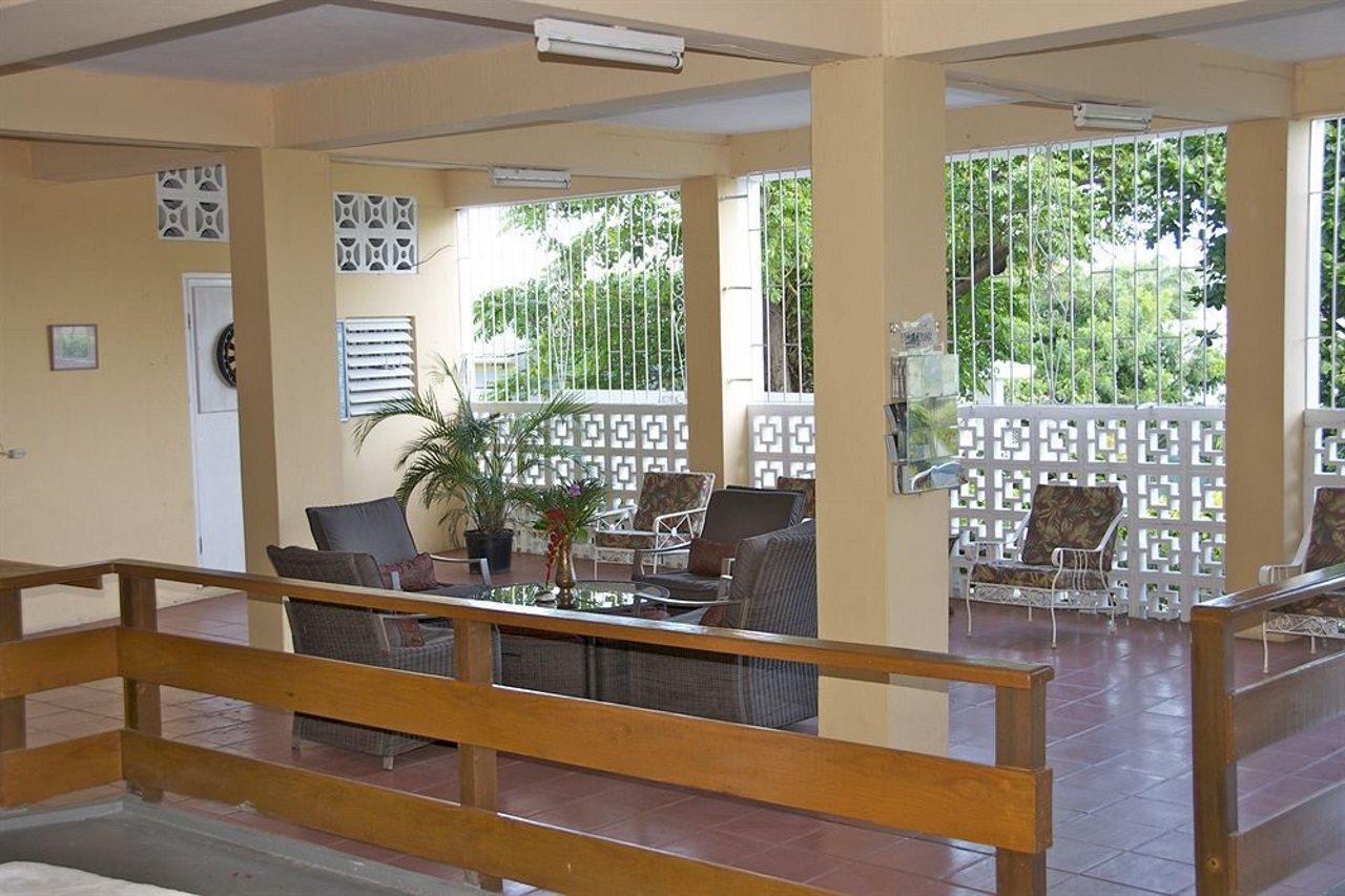 Adulo Apartments Bridgetown Bagian luar foto