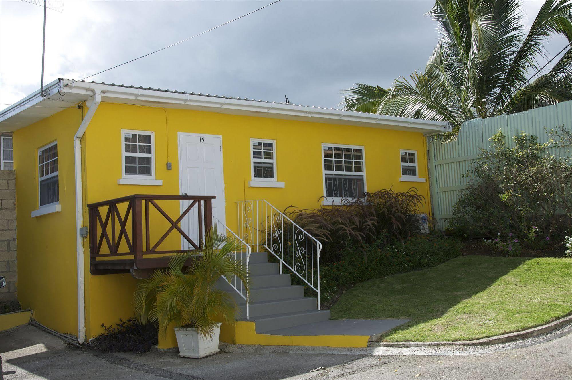 Adulo Apartments Bridgetown Bagian luar foto